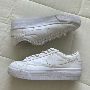 Nike Low Top Blazers